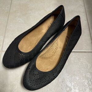 Chic Black Women's Flats
